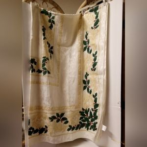 Retro JC Penney Oblong Christmas Tablecloth 84"x60 Poinsettias Cotton Blend